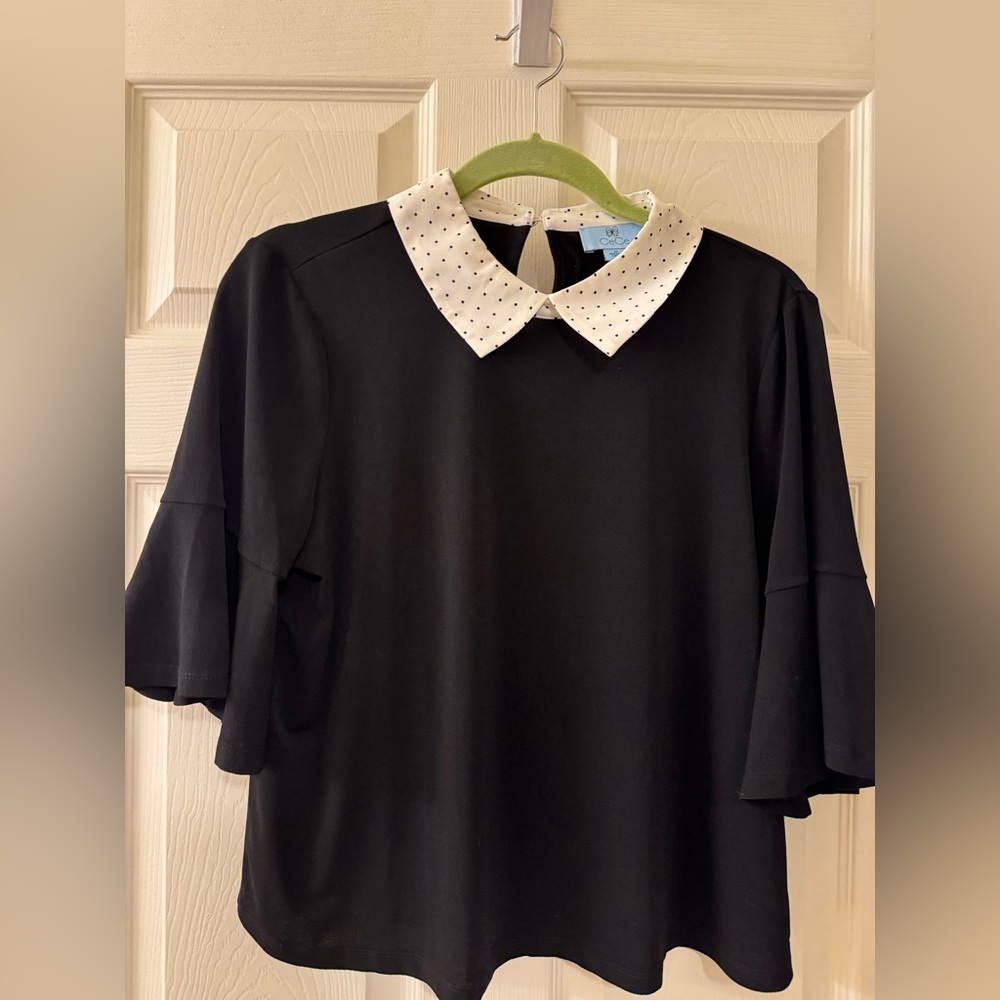 CeCe Black Women's Top with polka dot PeterPan Collar Size medium